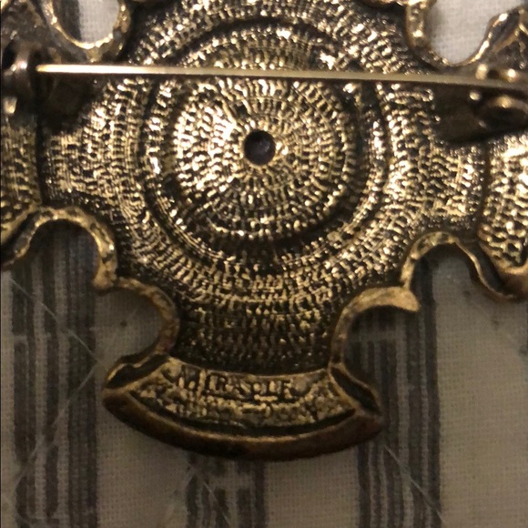 Vintage Miracle Celtic Cross Brooch - Picture 6 of 7